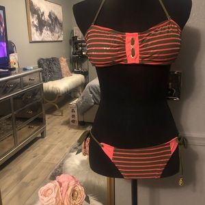 Bathing suit